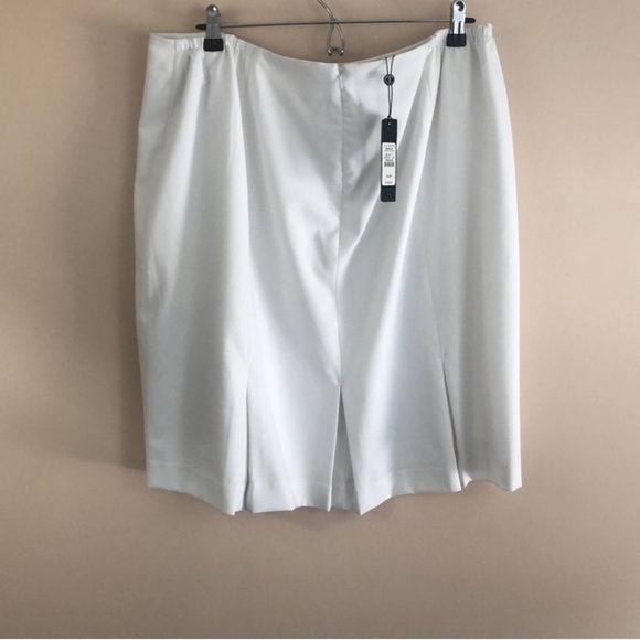 Talbots Plus Petite White Skirt NWT 18WP - Picture 2 of 9